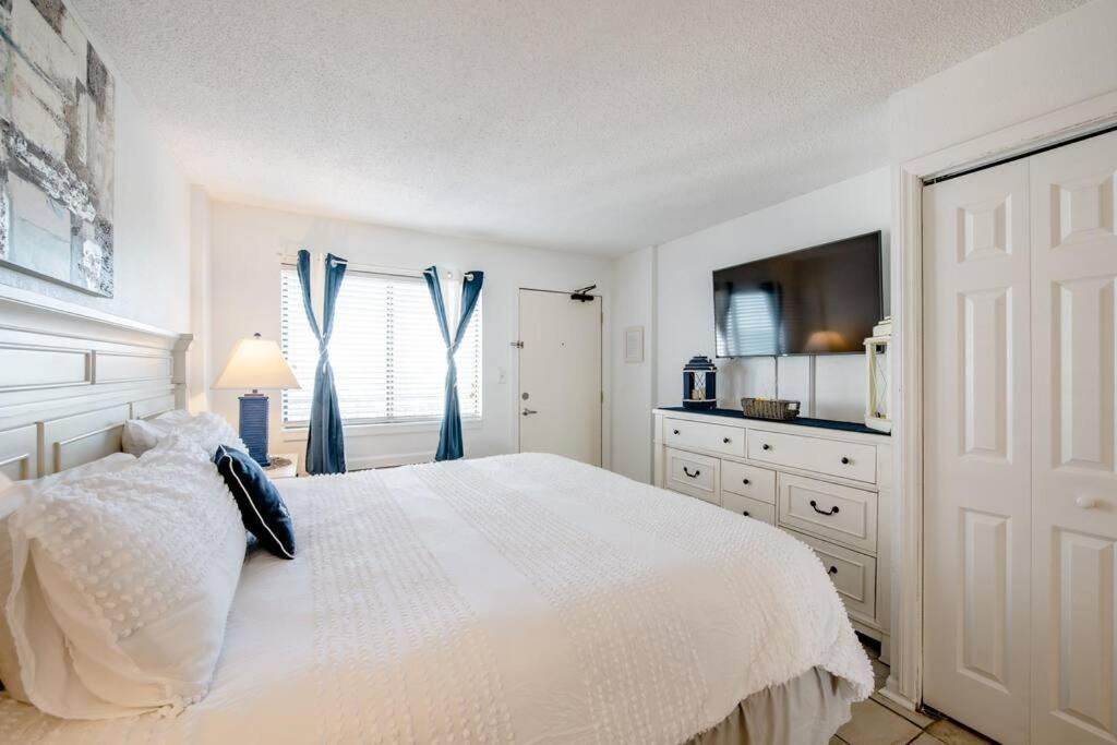Royal Retreat-Amazing View-King Bed-1 Bedroom-Full Kitchen-Free Parking-Self Check-In Myrtle Beach Bagian luar foto