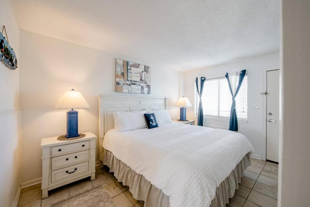 Royal Retreat-Amazing View-King Bed-1 Bedroom-Full Kitchen-Free Parking-Self Check-In Myrtle Beach Bagian luar foto