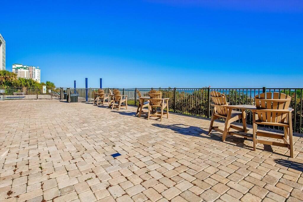 Royal Retreat-Amazing View-King Bed-1 Bedroom-Full Kitchen-Free Parking-Self Check-In Myrtle Beach Bagian luar foto