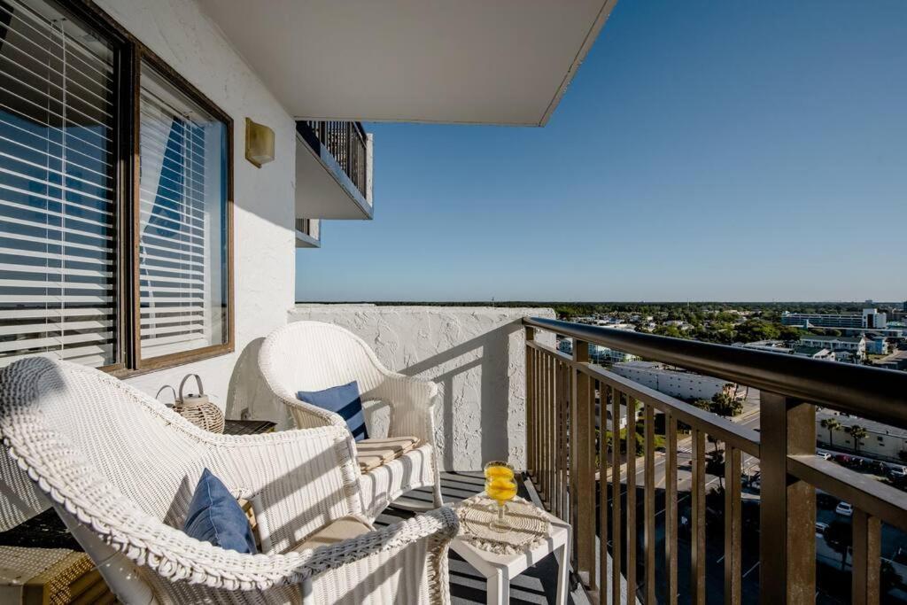 Royal Retreat-Amazing View-King Bed-1 Bedroom-Full Kitchen-Free Parking-Self Check-In Myrtle Beach Bagian luar foto