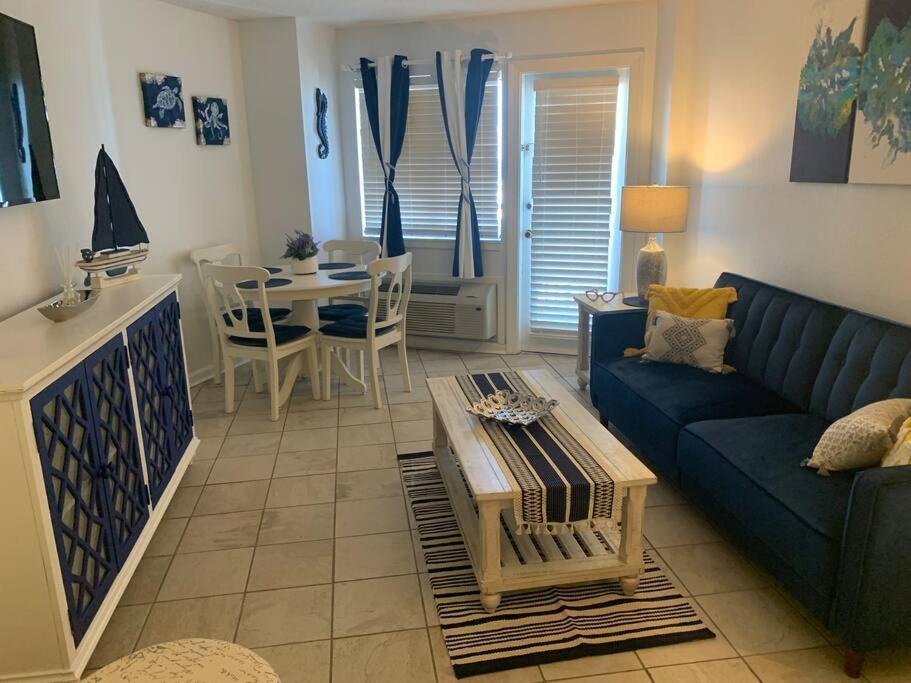 Royal Retreat-Amazing View-King Bed-1 Bedroom-Full Kitchen-Free Parking-Self Check-In Myrtle Beach Bagian luar foto