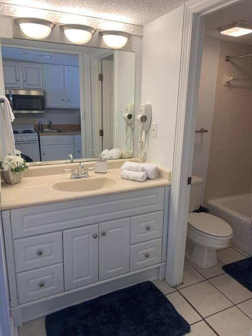 Royal Retreat-Amazing View-King Bed-1 Bedroom-Full Kitchen-Free Parking-Self Check-In Myrtle Beach Bagian luar foto