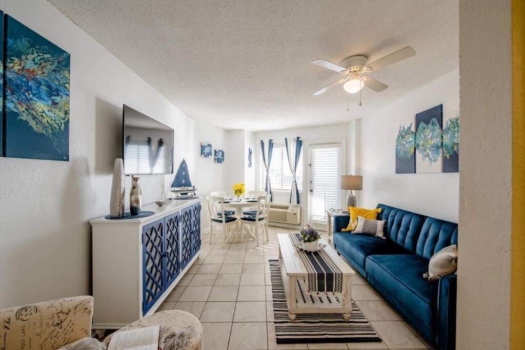 Royal Retreat-Amazing View-King Bed-1 Bedroom-Full Kitchen-Free Parking-Self Check-In Myrtle Beach Bagian luar foto