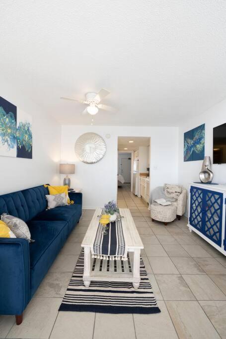 Royal Retreat-Amazing View-King Bed-1 Bedroom-Full Kitchen-Free Parking-Self Check-In Myrtle Beach Bagian luar foto